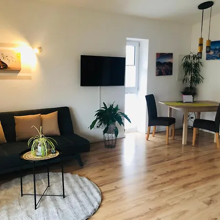 One * 잘츠부르크